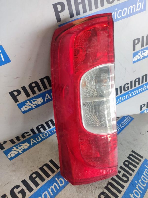 Faro Posteriore Sinistro Fiat Fiorino 2011