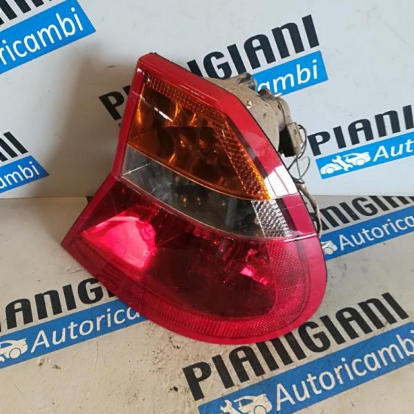 Faro Posteriore Destro Chrysler 300M 2001