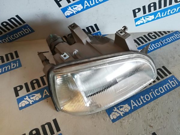 Faro Anteriore Destro Renault Clio 1998