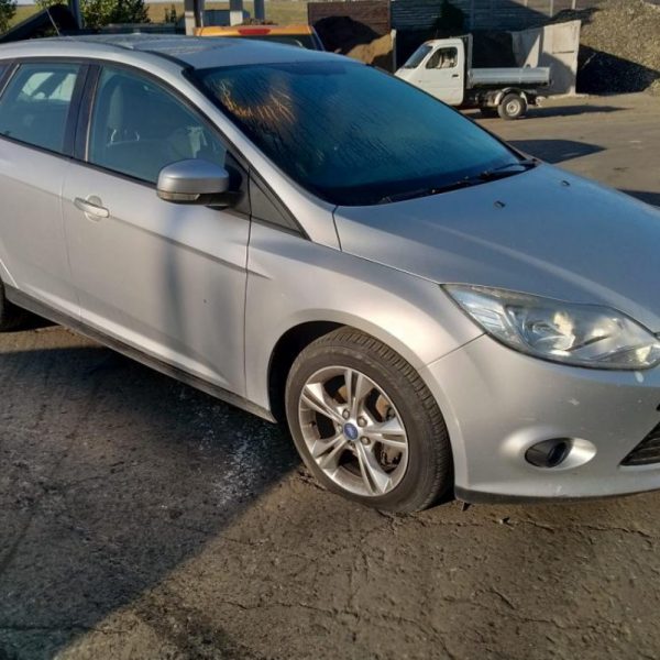 Ford Focus SW Anno 2011 SOLO PER RICAMBI