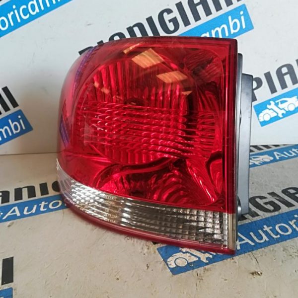 Faro Posteriore Volkswagen Touareg 2005