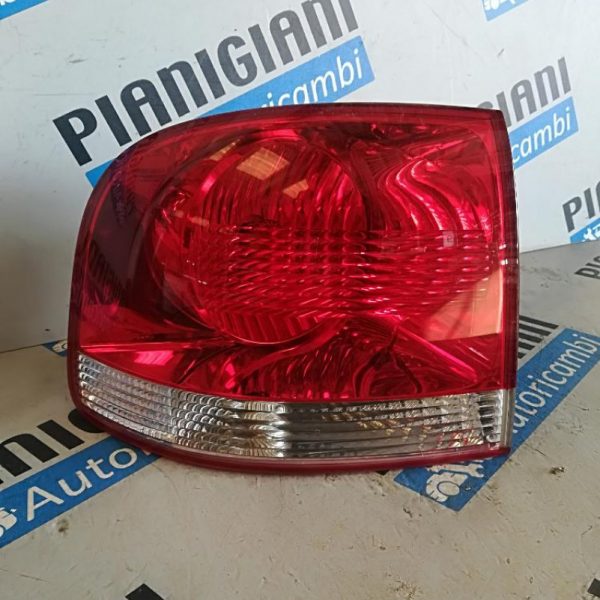 Faro Posteriore Volkswagen Touareg 2005