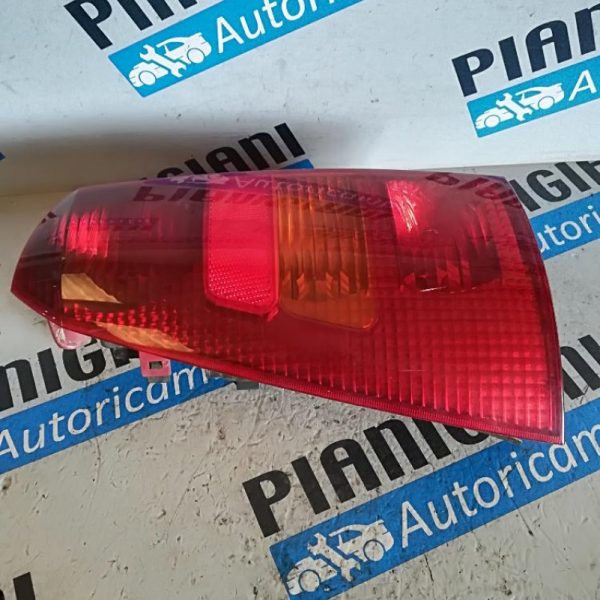 Faro Posteriore Sinistro Ford Focus SW 2004