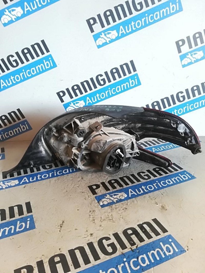 Faro Posteriore Sinistro Peugeot 208 2019