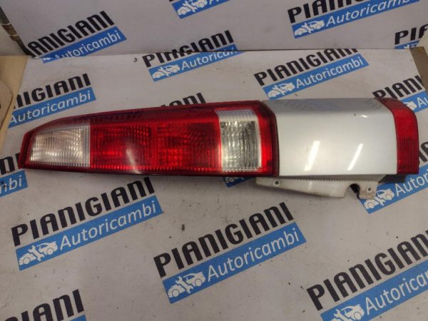 Faro Posteriore Destro Opel Meriva 2005