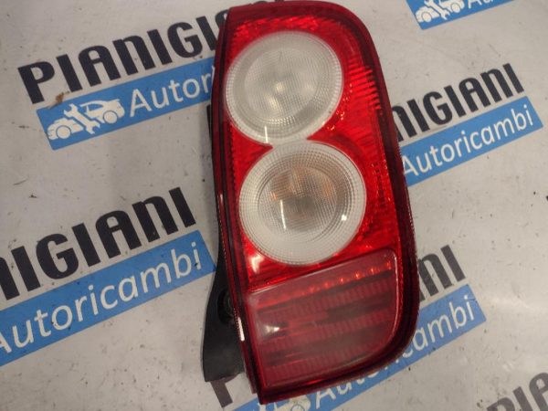 Faro Posteriore Destro Nissan Micra 2005