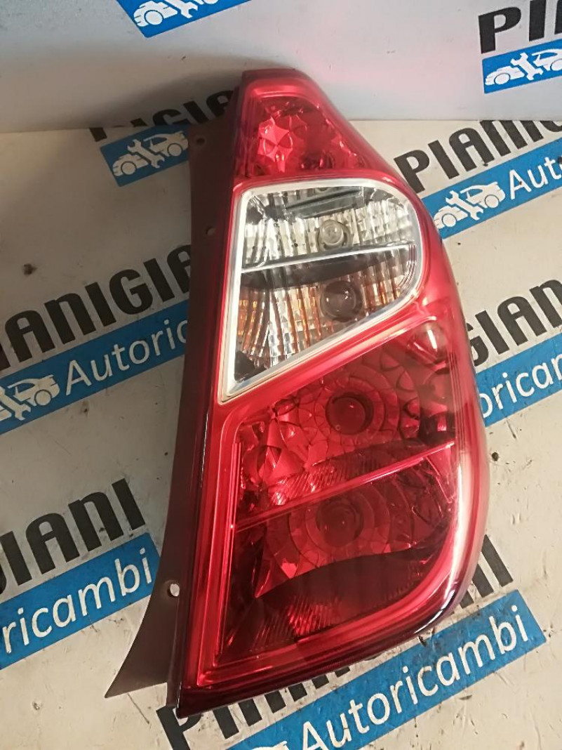 Faro Posteriore Destro Hyundai i10 2011