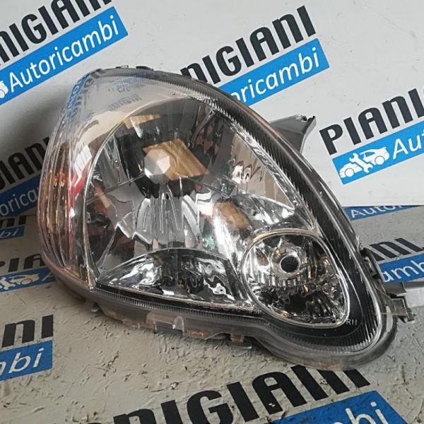 Faro Anteriore Destro Toyota Yaris 2005