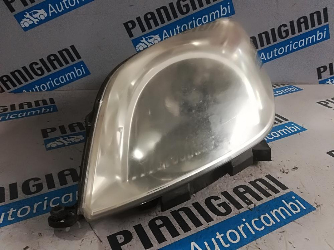 Faro Anteriore Sinistro Peugeot Bipper 2011