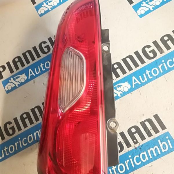 Faro Posteriore Sinistro Fiat Panda 2014