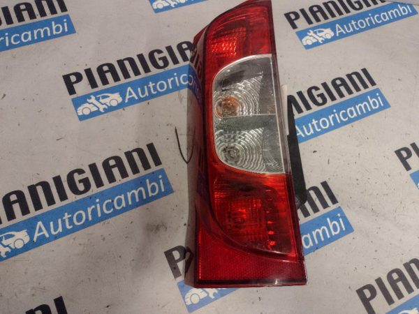 Faro Posteriore Sinistro Fiat Fiorino 2011