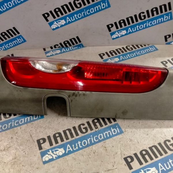 Faro Posteriore Destro Renault Trafic 2007