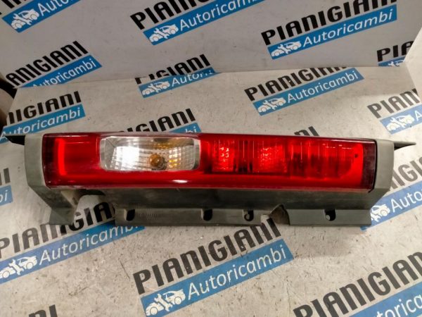 Faro Posteriore Sinistro Renault Trafic 2007