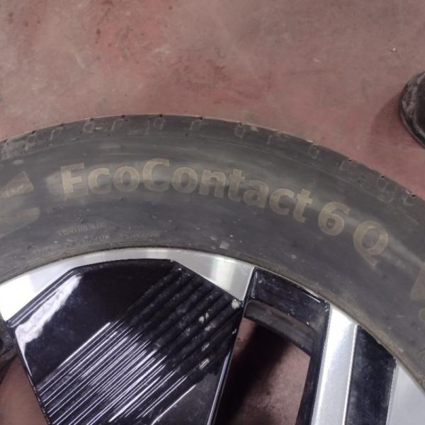 4 Cerchi In Lega con Gomme 215/60/R17 15.000 Km Peugeot 2008 anno 2023