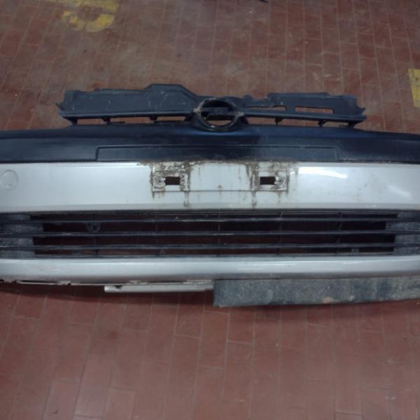 Paraurti Anteriore Opel Corsa C 2001