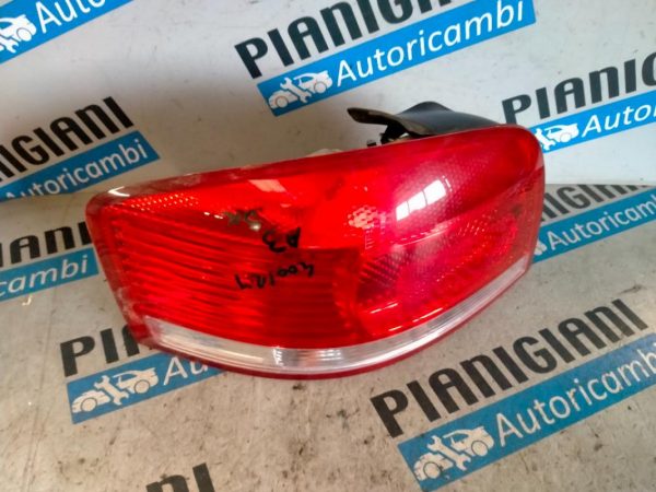 Faro Posteriore Sinistro Audi A3 2004