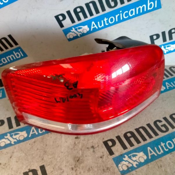 Faro Posteriore Sinistro Audi A3 2004