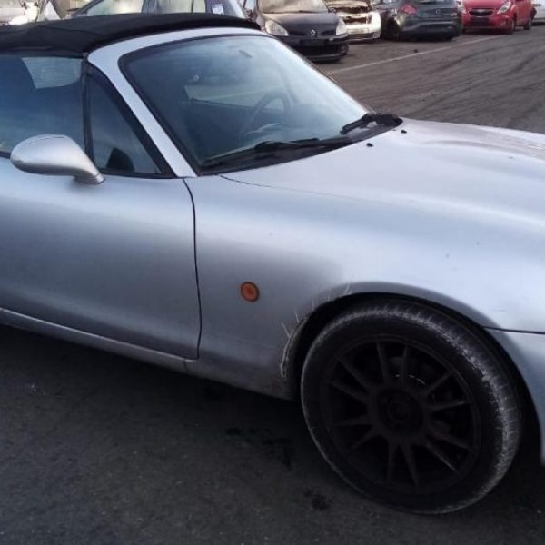 Mazda MX5 Anno 2003 | Veicolo Intero | SOLO PER RICAMBI