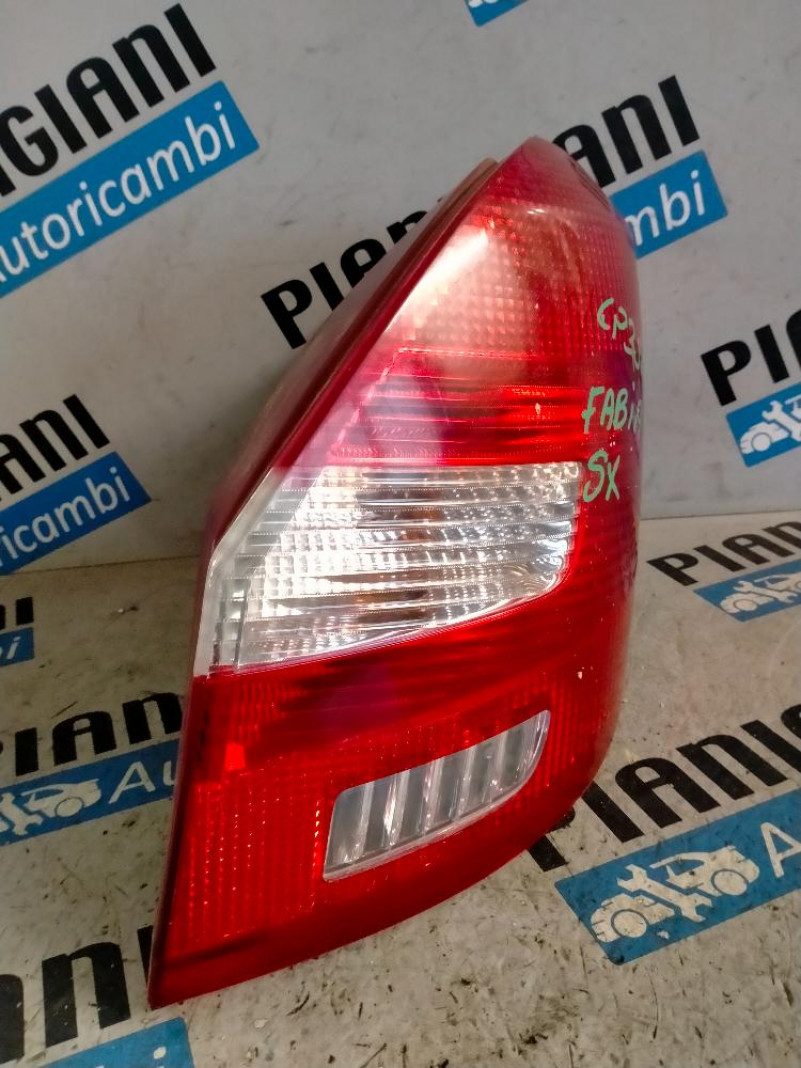 Faro Posteriore Destro Skoda Fabia 2013