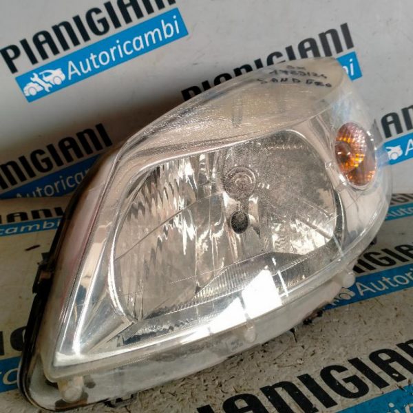 Faro Anteriore Sinistro Dacia Sandero 2009