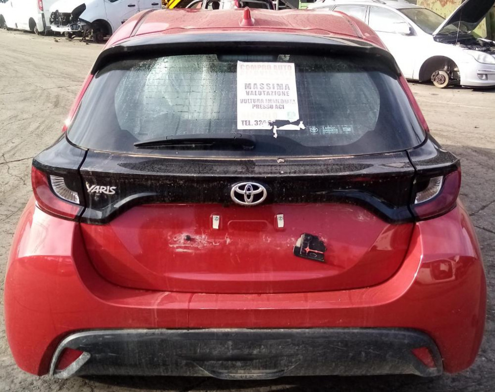 Toyota Yaris Anno 2023 | Veicolo Intero | SOLO PER RICAMBI