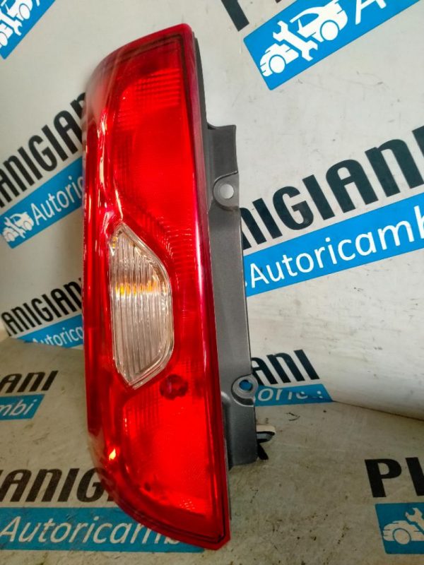 Faro Posteriore Sinistro Fiat Panda 2013