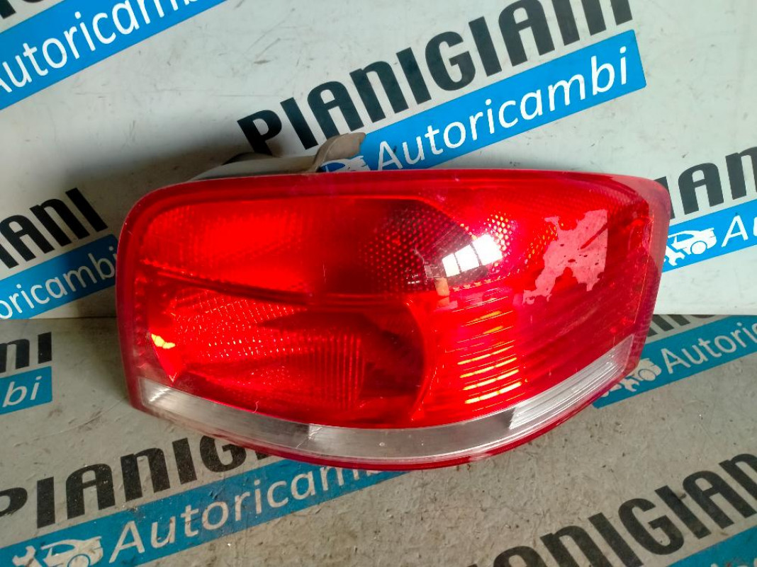 Faro Posteriore Destro Audi A3 2004