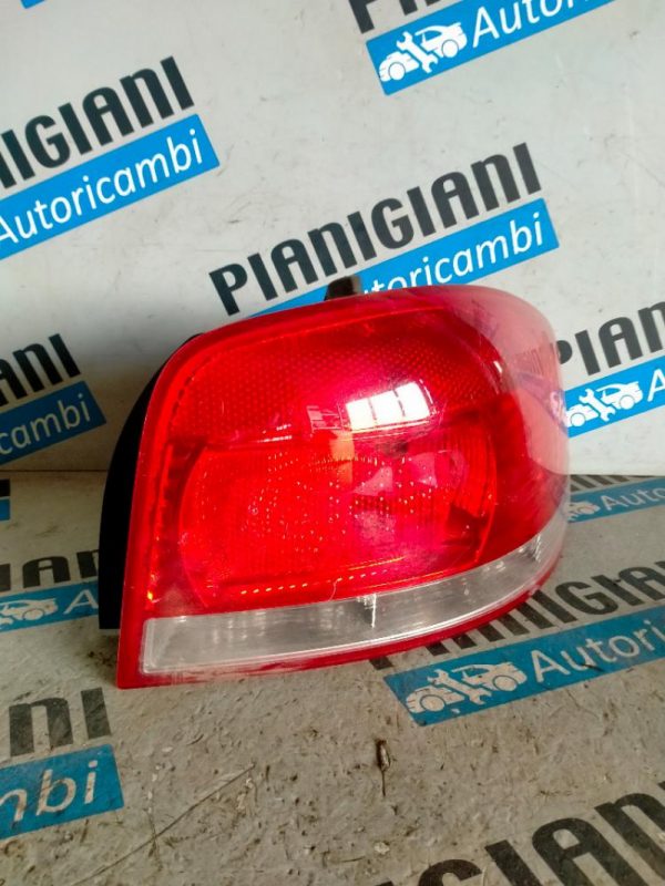 Faro Posteriore Destro Audi A3 2004