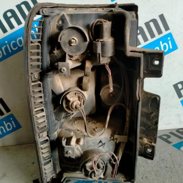 Faro Posteriore Destro Mitsubishi Pajero 1992