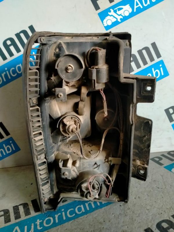 Faro Posteriore Destro Mitsubishi Pajero 1992