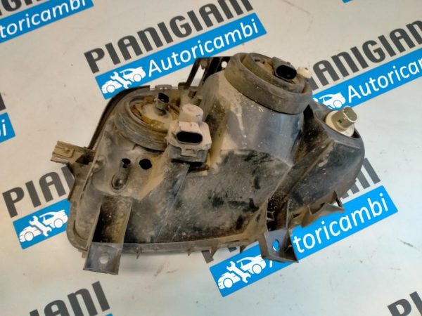 Faro Anteriore Destro Renault Clio 2005