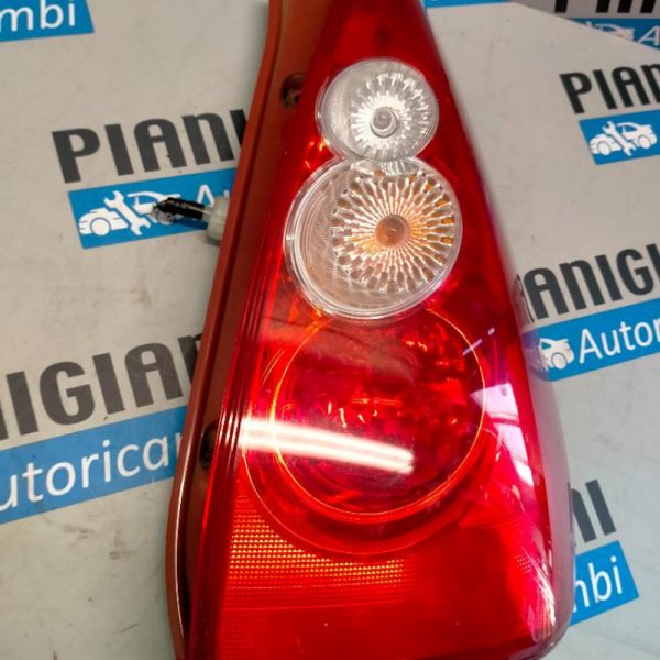 Faro Posteriore Destro Mazda 5 2007