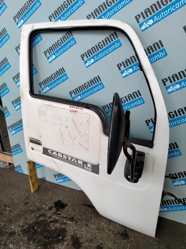 Porta Anteriore Destra Nissan Cabstar 1999