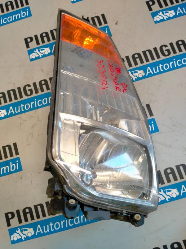 Faro Anteriore Destro Nissan Cabstar 2010