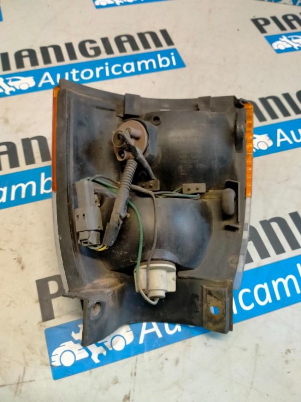 Freccia Anteriore Destra Nissan Cabstar 1999