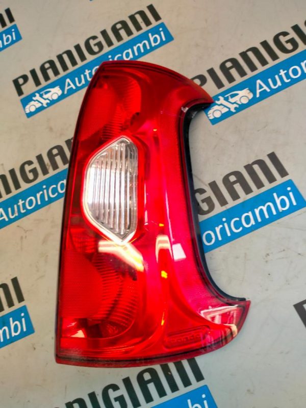 Faro Posteriore Destro Fiat Panda 2015