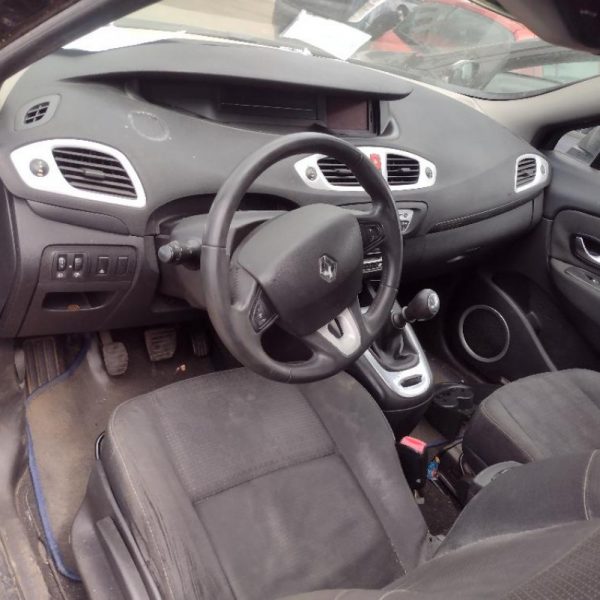 Renault Scenic Xmod 2010 solo per ricambi