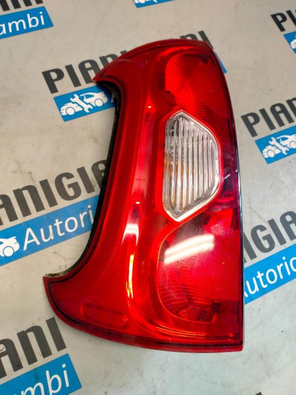 Faro Posteriore Sinistro Fiat Panda 2014