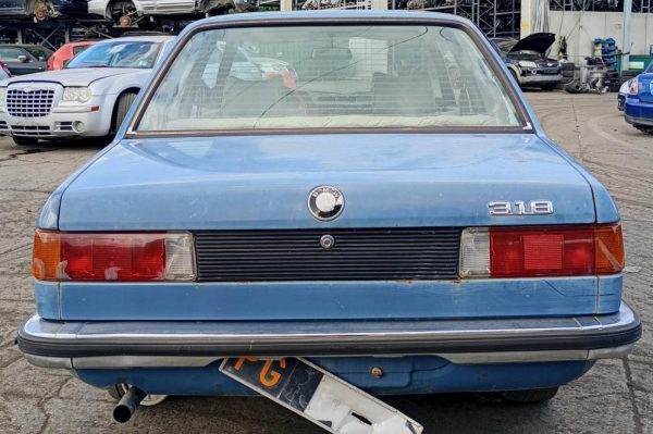 BMW Serie 3 318i E21 | Veicolo Intero | SOLO PER RICAMBI