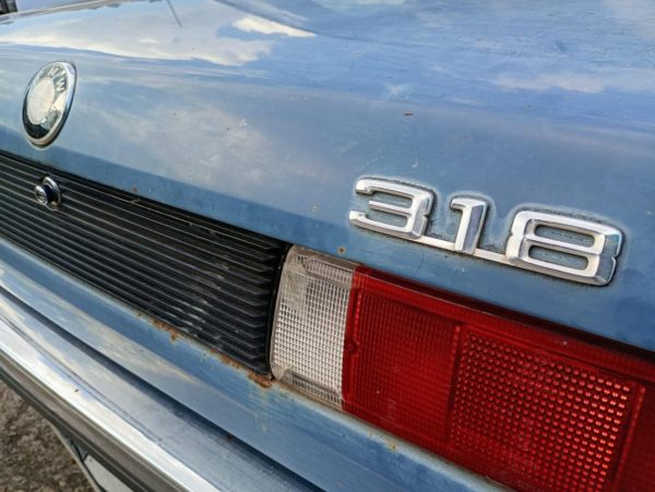 BMW Serie 3 318i E21 | Veicolo Intero | SOLO PER RICAMBI