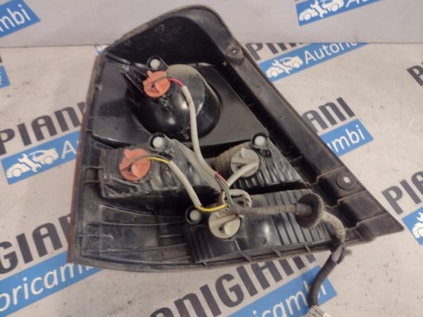 Faro Posteriore Destro Kia Sorento 2005