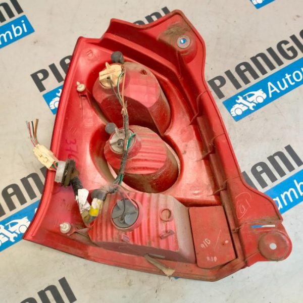 Faro Posteriore Destro Nissan Pixo 2009