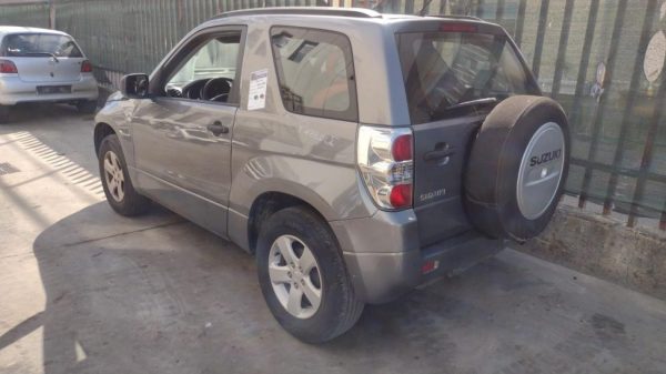 Suzuki Grand Vitara 2006 solo per ricambi