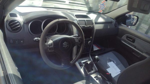 Suzuki Grand Vitara 2006 solo per ricambi