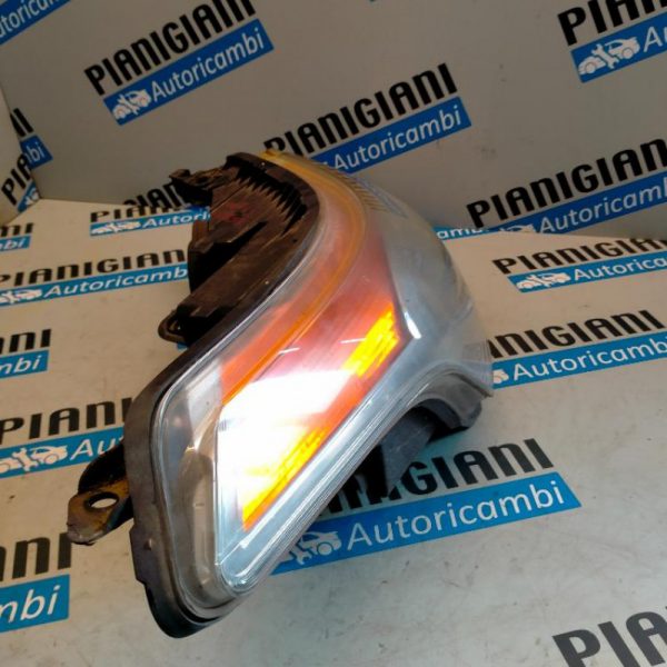 Faro Anteriore Destro Citroen C3 Picasso 2010