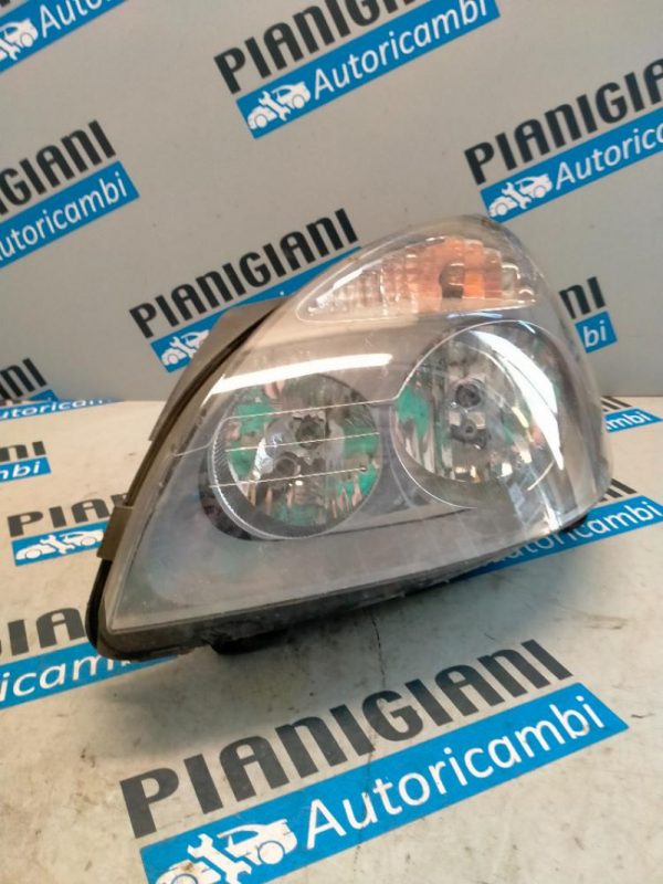 Faro Anteriore Sinistro Renault Clio 2005