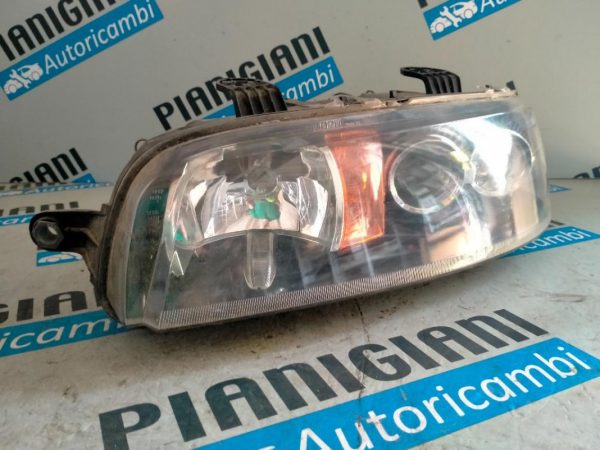 Faro Anteriore Sinistro Fiat Punto 2002