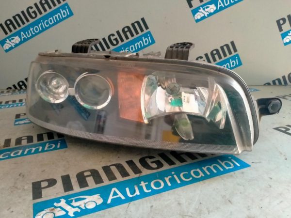 Faro Anteriore Destro Fiat Punto 2001