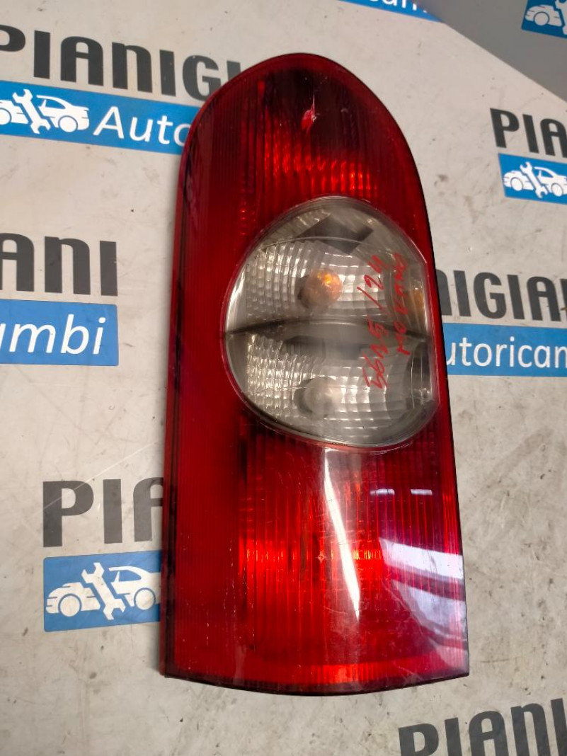 Faro Posteriore Sinistro Opel Movano 2004