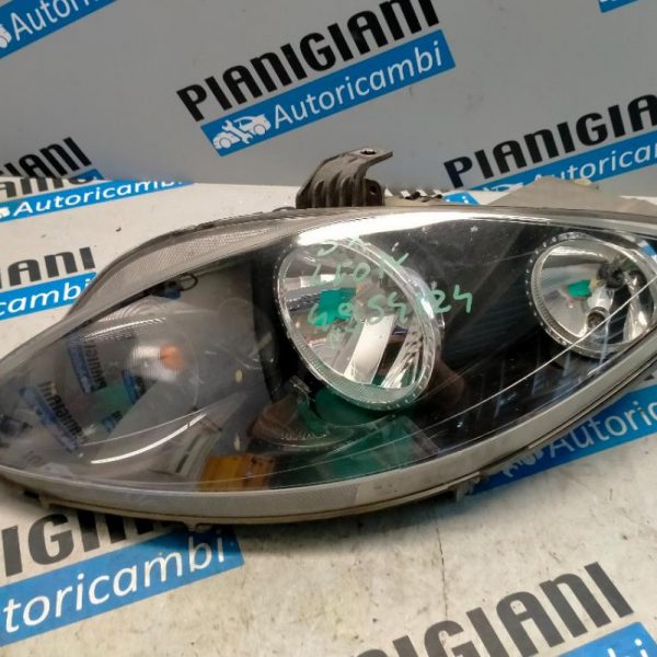 Faro Anteriore Sinistro Seat Leon 2009